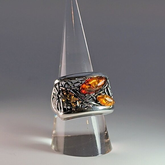 Sterling Silver Ring With Amber Gemstones & Unique Filigree Design - Picture 3 of 13